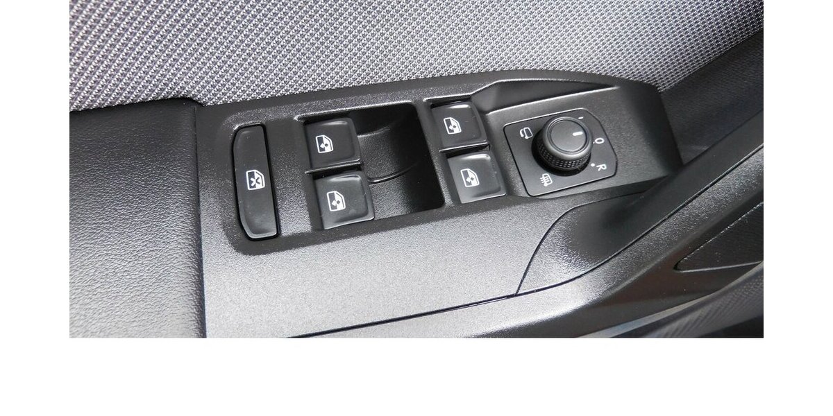 Seat Leon 1.0 Style TSI BMT LED Klima Navi 16.600 km 17.990 &euro; Vordorf 38533