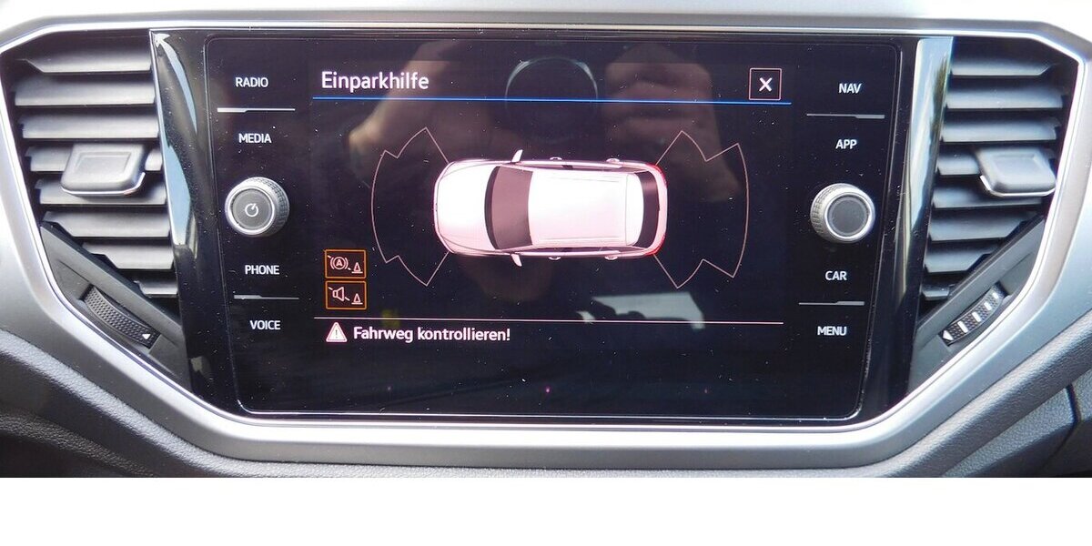 VW T-Roc 1.5 Active Comfortline TSI BMT Navi Klima 21.700 km 21.990 &euro; Vordorf 38533