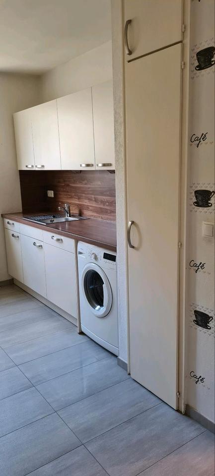 2 Zimmer Wohnung mit Balkon und Autostellplatz, in SZ Krähenriede