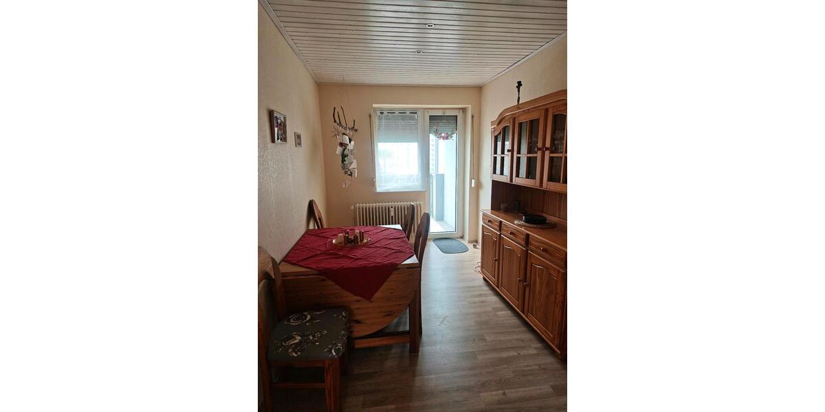 Moderne 4-Zimmer-Wohnung mit Südbalkon in Salzgitter-Lebenstedt 4 zimmer