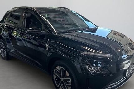 Hyundai KONA 16.000 km 27.100 € Wolfenbüttel-Halchter 38304