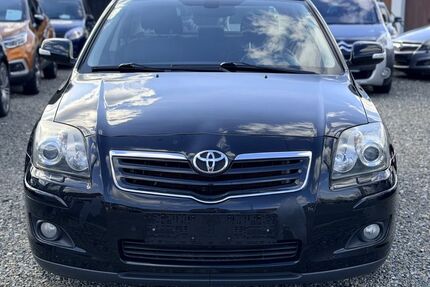 Toyota Avensis 211.000 km 4.499 &euro; Goslar 38640
