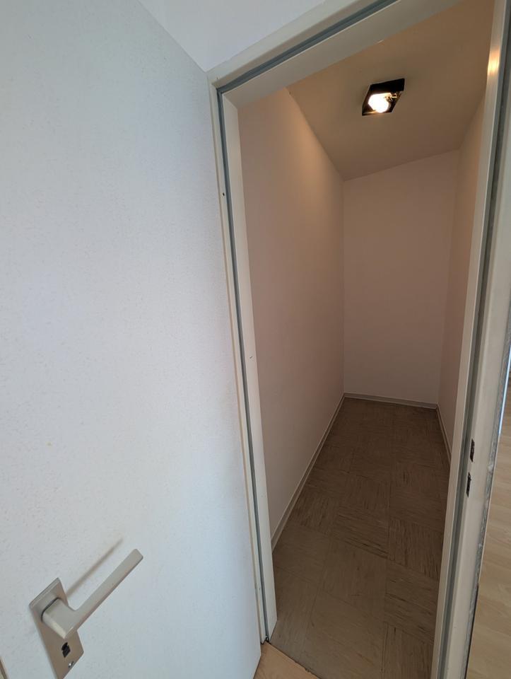 Lichtdurchflutete Wohnung in ruhiger Lage mit Blick über Lehre
