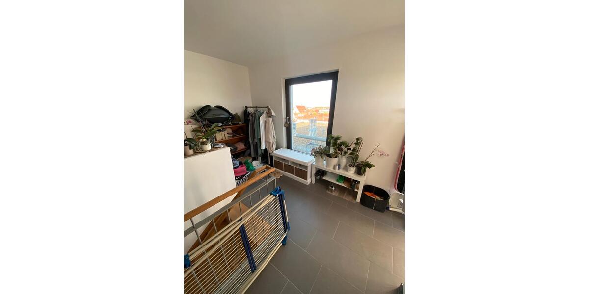 Etagenwohnung Braunschweig - 4 Zimmer, 140 m&sup2;, 2.150&euro; | Angebot:26383609