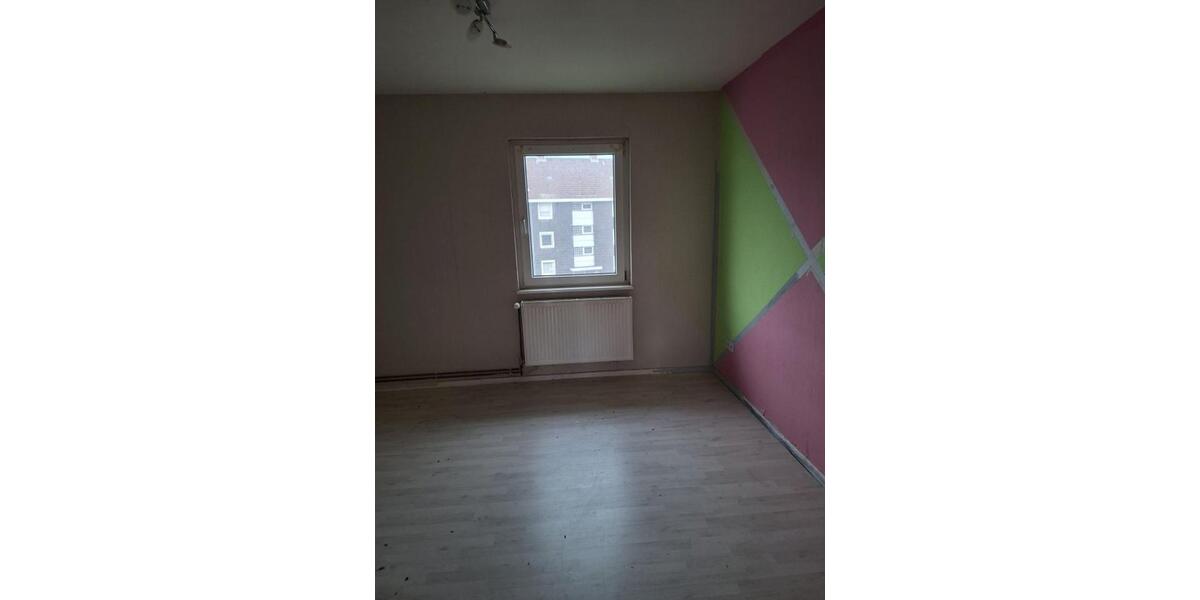 Kleine Eigentumswohnung - provisionsfrei - zu verkaufen 4 zimmer