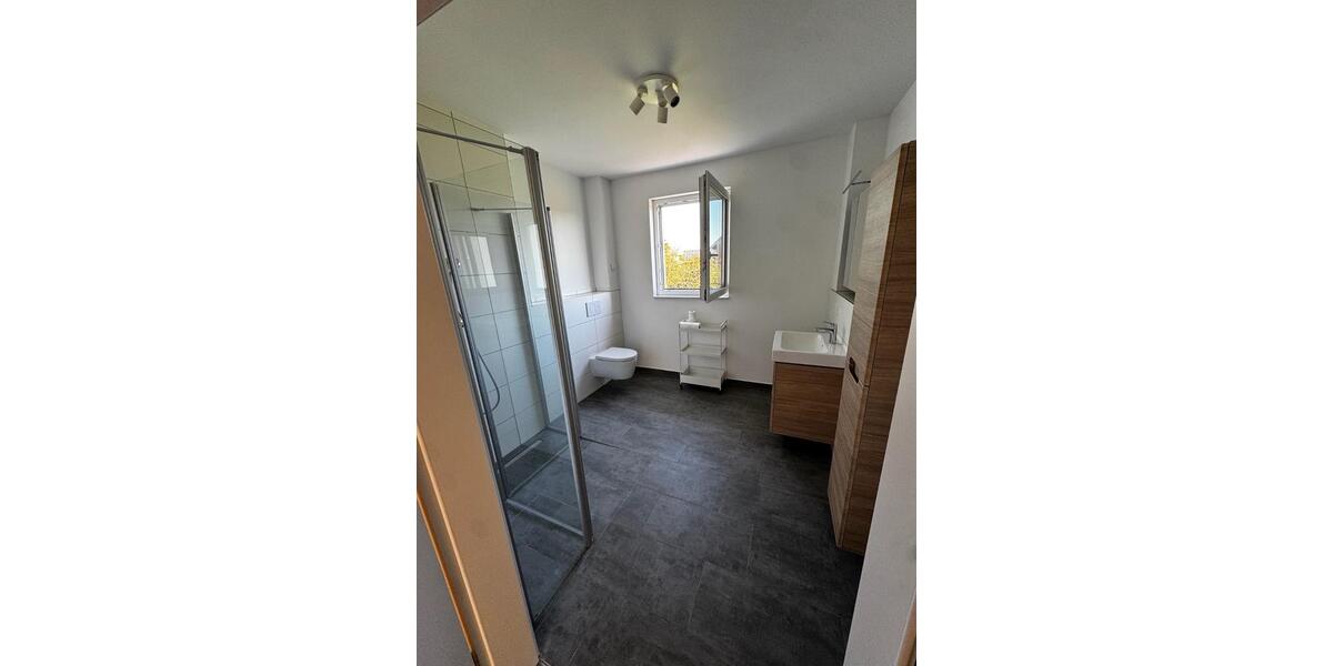 Etagenwohnung Lengede - 3 Zimmer, 102 m&sup2;, 265.000&euro; | Angebot:26990938