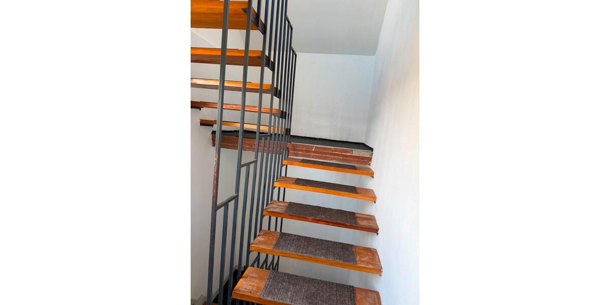 Einfamilienhaus Schwülper - 8 Zimmer, 220 m&sup2;, 259.000&euro; | Angebot:27162853