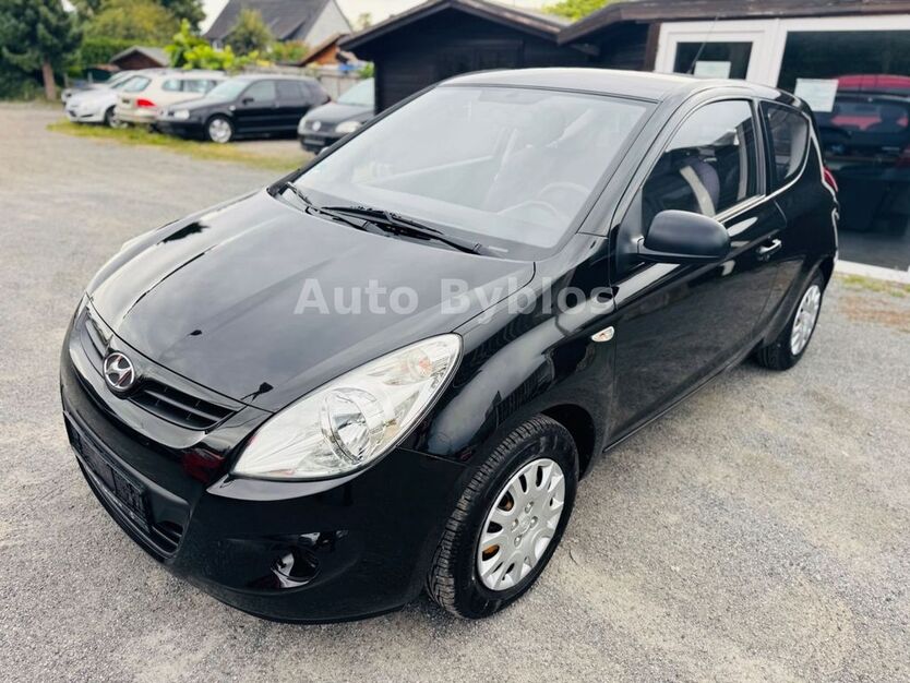 Hyundai i20 118.392 km 3.500 € Salzgitter 38259