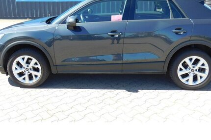 Audi Q2 30 1.0 TFSI BMT Navi Klima ALU 26.900 km 18.990 € Vordorf 38533