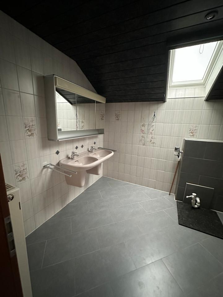 ab 01.07! Wunderschöne Wohnung-4 Zimmer Woltorf!