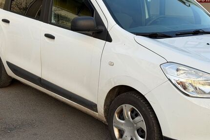 Dacia Lodgy 249.500 km 3.290 &euro; Salzgitter 38229