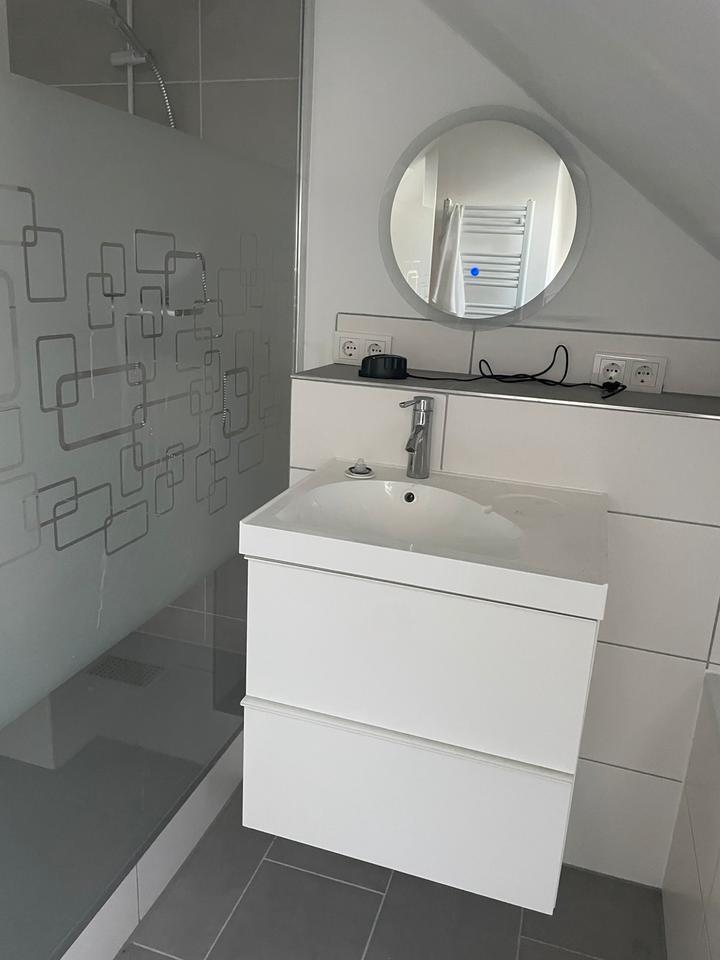 Ruhige Haushälfte, Ortsrandlage Rethen, Generationswohnen möglich zimmer
