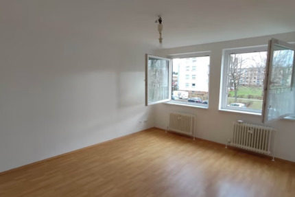Sonnige DreiZimmerwohnung Frisch renoviert am See