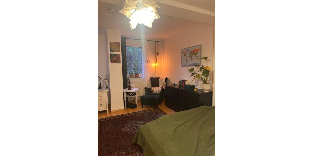 Erdgeschoßwohnung Hildesheim - 5 Zimmer, 24 m&sup2;, 450&euro; | Angebot:26335569