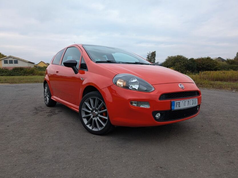 Fiat Punto 112.000 km 4.750 € Hohenhameln 31249