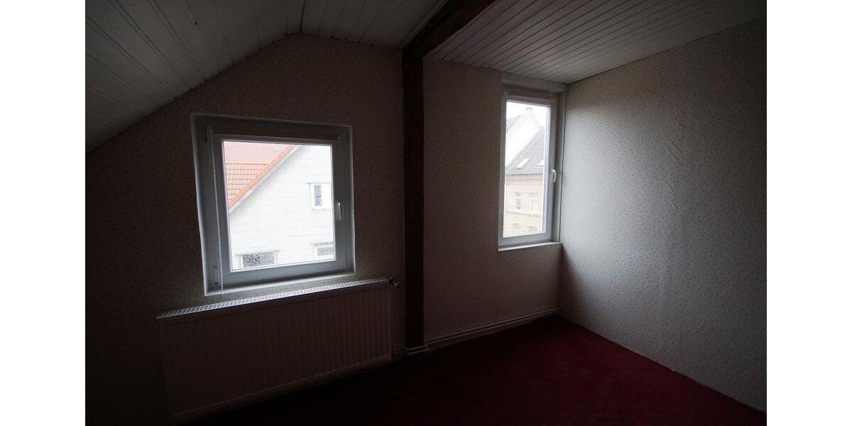 Dachgeschoßwohnung Braunschweig Westliches Ringgebiet - 3 Zimmer, 75 m&sup2;, 184.000&euro; | Angebot:26289318