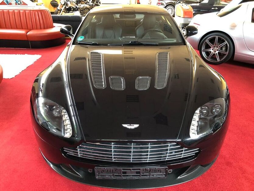 V12 Vantage