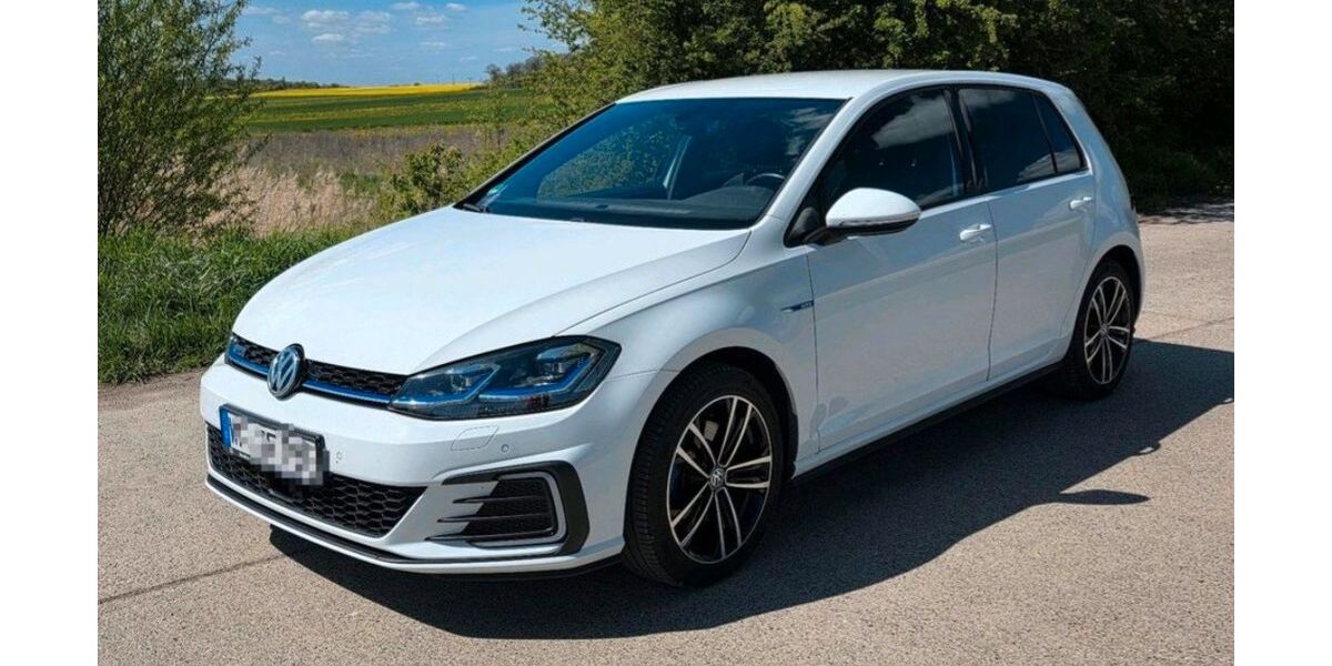 VW Golf 118.000 km 14.990 &euro; Sickte 38173