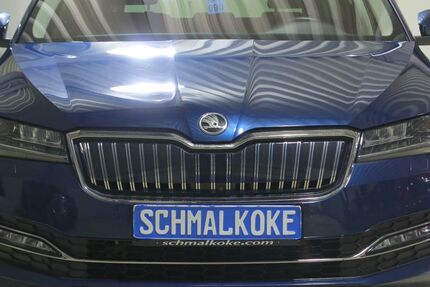 Skoda Superb 67.000 km 22.950 &euro; Braunschweig 38112