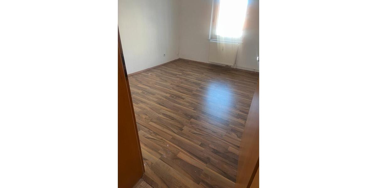 Erdgeschoßwohnung Börßum - 4 Zimmer, 100 m&sup2;, 700&euro; | Angebot:25479606