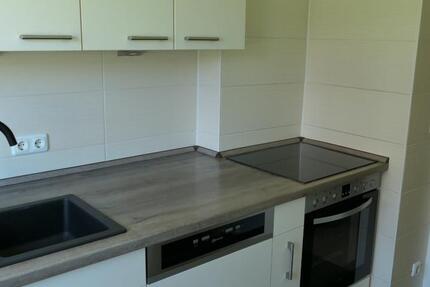 Helle 3-Zimmerwohnung - renoviert - mit sonniger Terrasse zimmer