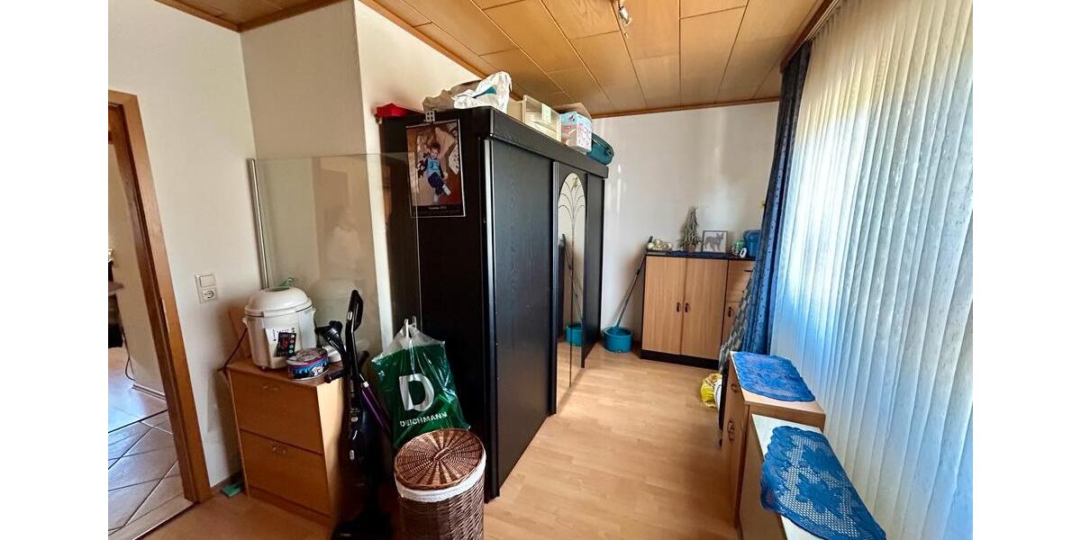Einfamilienhaus Holle - 6 Zimmer, 153 m&sup2;, 280.000&euro; | Angebot:27301008