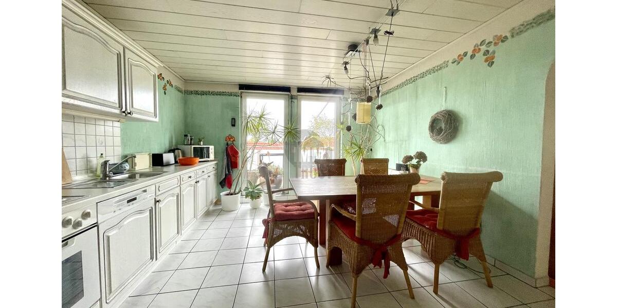 ETABLIERTES GASTGEWERBE MIT TRADITION – GASTRONOMIE & WOHNEN IN ILSDE-SOLSCHEN zimmer