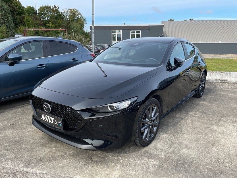 Mazda 3 26.417 km 23.990 € Hildesheim 31137