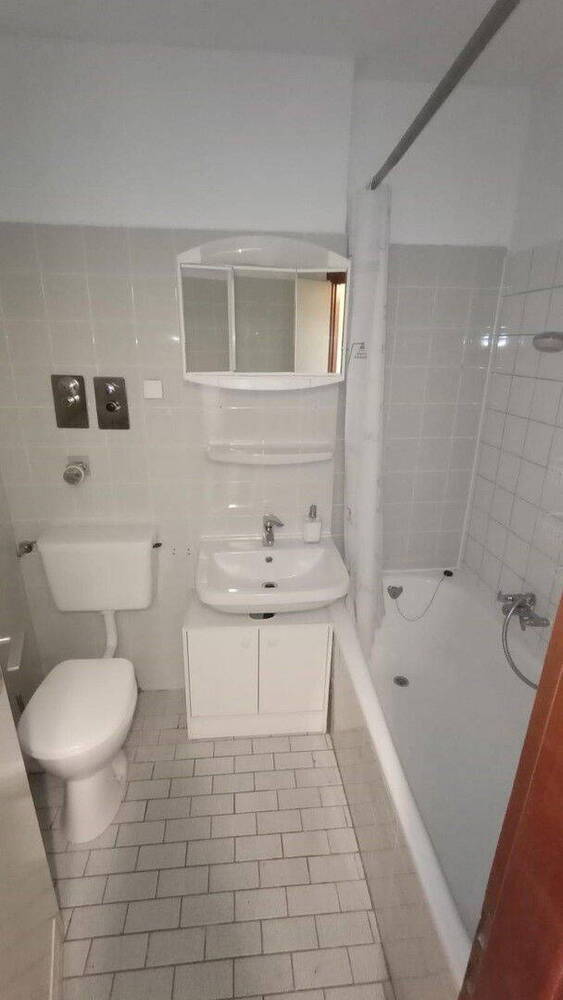 BEREITS RESERVIERT ! - Apartment Stadtmitte + Küche + Balkon