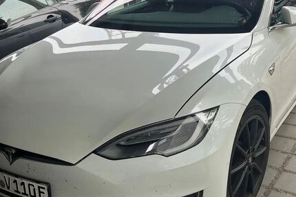 Tesla Model S 100.000 km 31.900 &euro; Braunschweig 38106