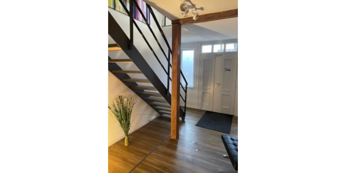 Gewerbeobjekt Schwülper - 8 Zimmer, 230 m&sup2;, 2.500&euro; | Angebot:24617147