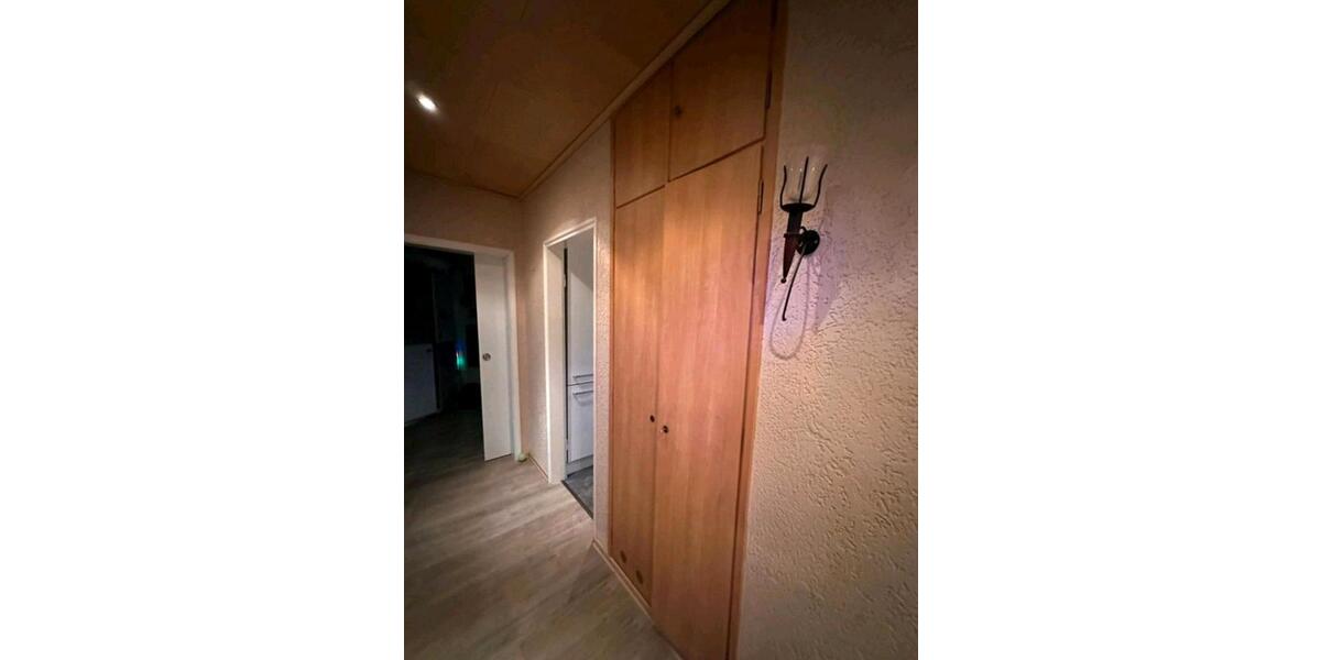 3-Zi. Wohnung, mit Balkon, EBK und Stellplätze in SZ-38226 3 zimmer