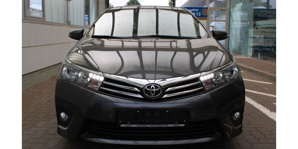 Toyota Corolla 178.000 km 6.999 &euro; Wolfenbüttel 38304