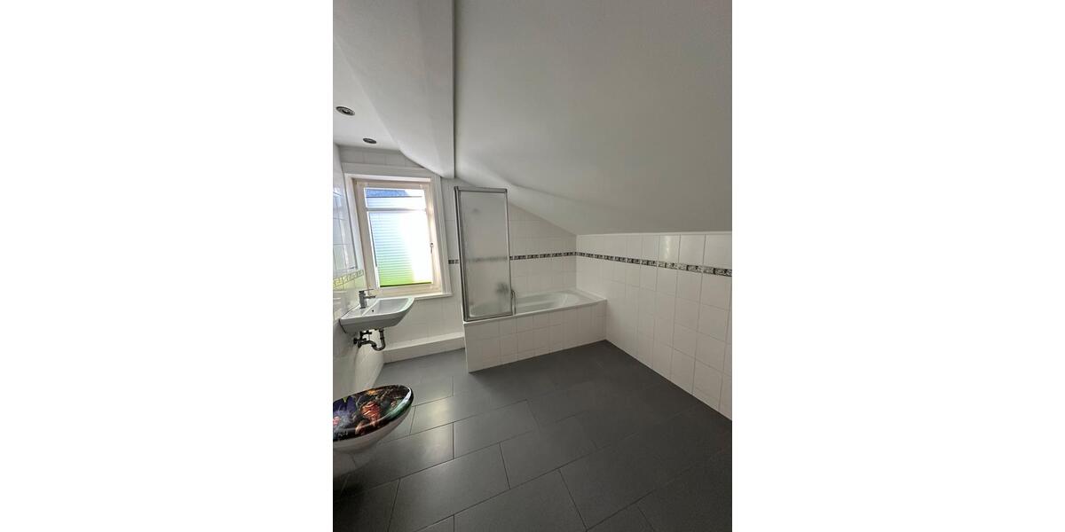Dachgeschoßwohnung Langelsheim - 3 Zimmer, 71 m&sup2;, 570&euro; | Angebot:26626066
