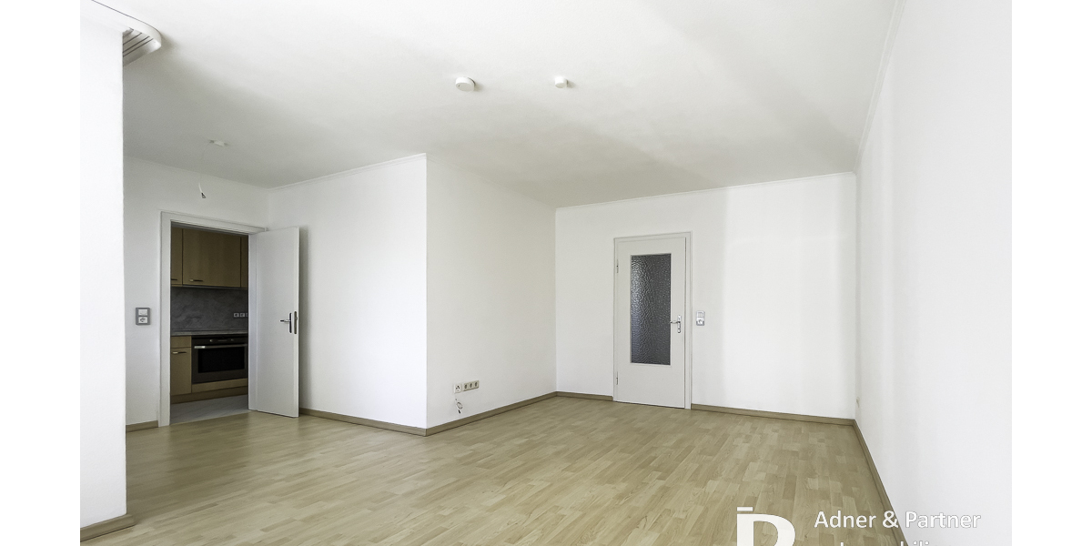 **RENOVIERTE BALKONWOHNUNG MIT EINBAUKÜCHE IN BRAUNSCHWEIG-WESTSTADT** - Etagenwohnung Braunschweig Timmerlah-Geitelde-Stiddien | Angebot:27262327