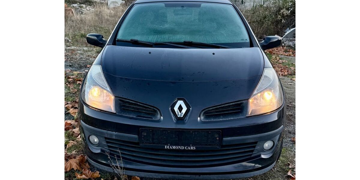 Renault Clio 132.892 km 2.600 € Peine 31228