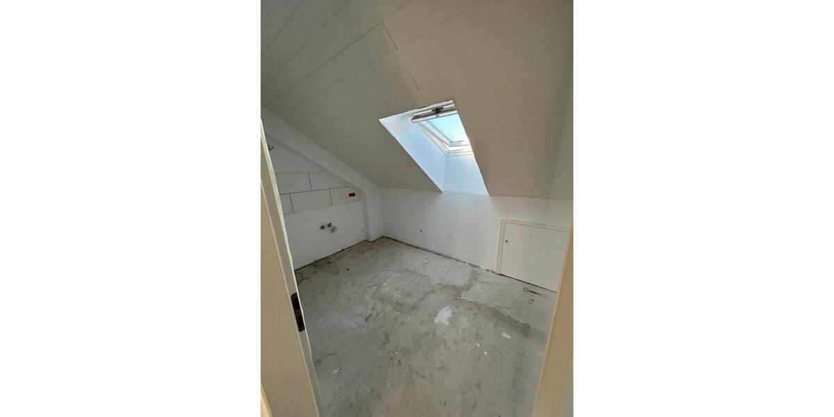 Dachgeschoßwohnung Braunschweig Westliches Ringgebiet - 2 Zimmer, 53 m&sup2;, 550&euro; | Angebot:25233511