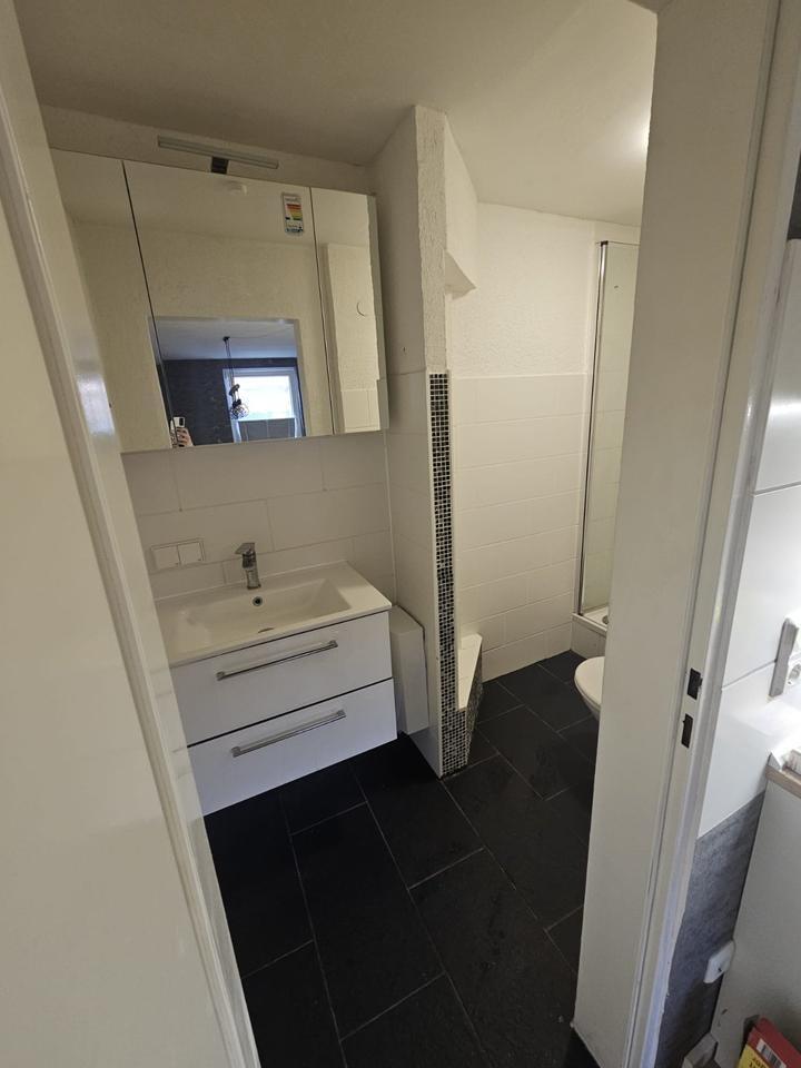 Schöne 1 Zimmer Wohnung in Gitter zimmer