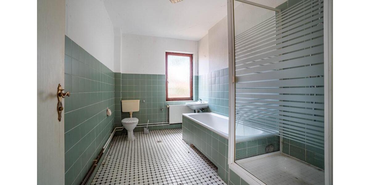 Mehrfamilienhaus, Wohnhaus Liebenburg - 15 Zimmer, 344 m&sup2;, 99.000&euro; | Angebot:26987428