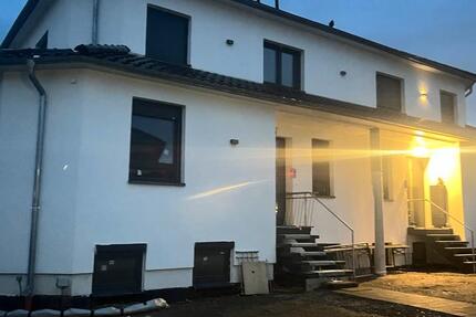 Haus Salzgitter Ortschaft Südost - 11 Zimmer, 200 m&sup2;, 1.650&euro; | Angebot:24692580