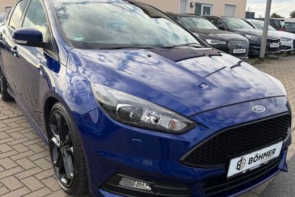 Ford Focus 85.000 km 16.900 &euro; Salzgitter 38229