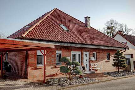 Haus Hildesheim Bockfeld - 7 Zimmer, 250 m&sup2;, 675.000&euro; | Angebot:25538568