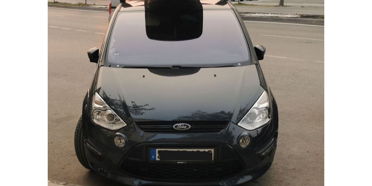 Ford S-Max 262.000 km 7.300 € Salzgitter 38226