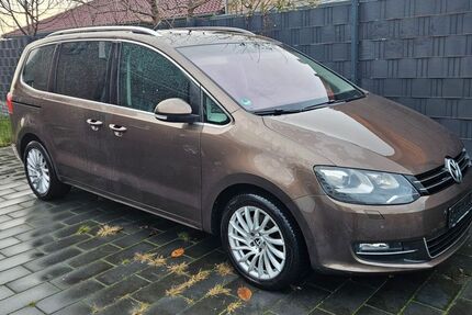 VW Sharan 292.691 km 8.900 € Peine 31224