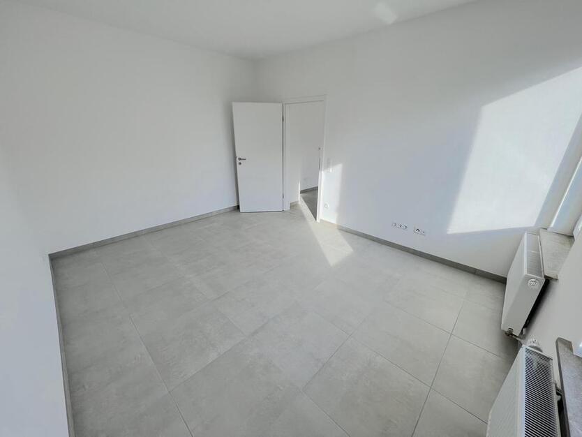 Moderne 2 Zimmer im kernsanierten Altbau