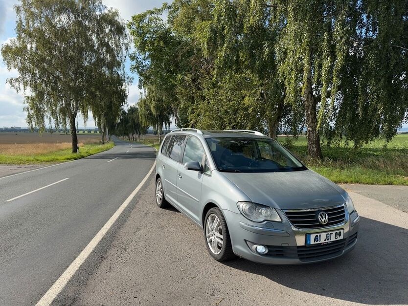 VW Touran 301.454 km 4.900 € Algermissen 31191