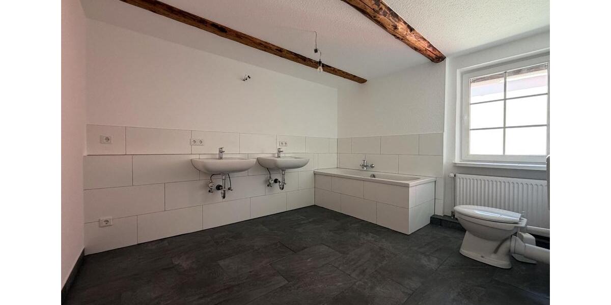 Etagenwohnung Börßum - 5 Zimmer, 142 m&sup2;, 1.050&euro; | Angebot:26412812