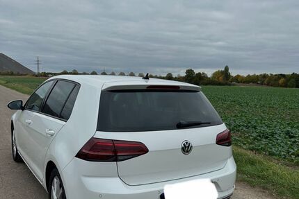 VW Golf 133.000 km 13.990 € Sehnde 31319