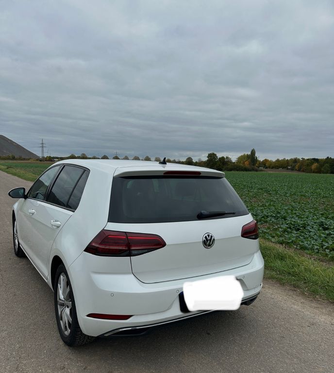 VW Golf 133.000 km 13.990 € Sehnde 31319