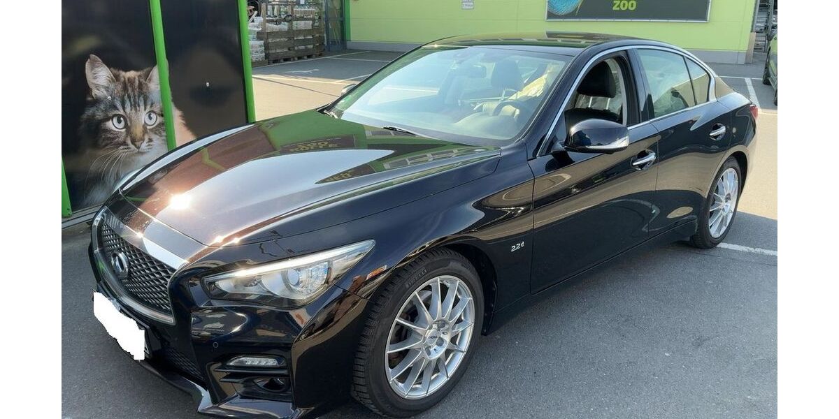 INFINITI Q50 147.000 km 13.490 &euro; Salzgitter 38226